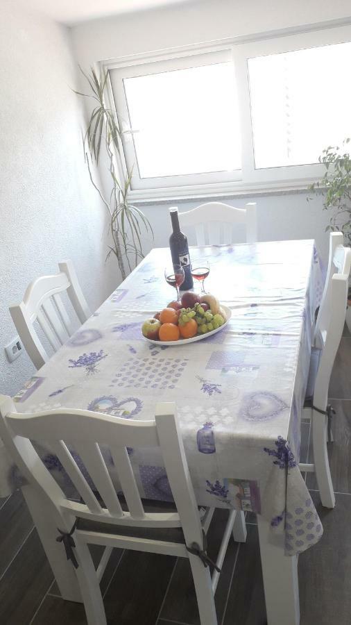 Apartmani Zilic Dugi Rat Bagian luar foto